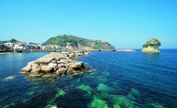 Vacanza yoga a Ischia  Purificazione e rigenerazione